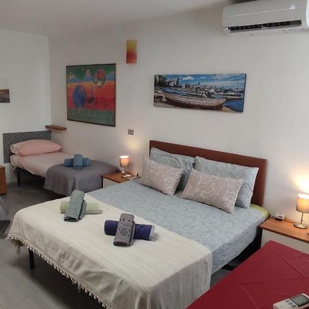 Super Central Studio, No Noise, Near Seaside, Shops Bari Esterno foto